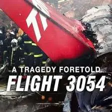 《悲剧预言：巴西3054航班空难》：坠机背后的真相！揭开航空事故的残酷与警示。